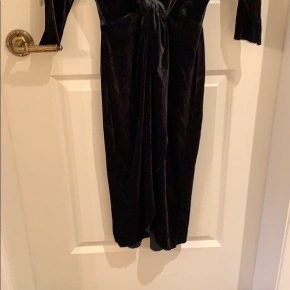 Velvet dress - Picture 2 of 3